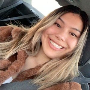 Meet your Posher, Ysela